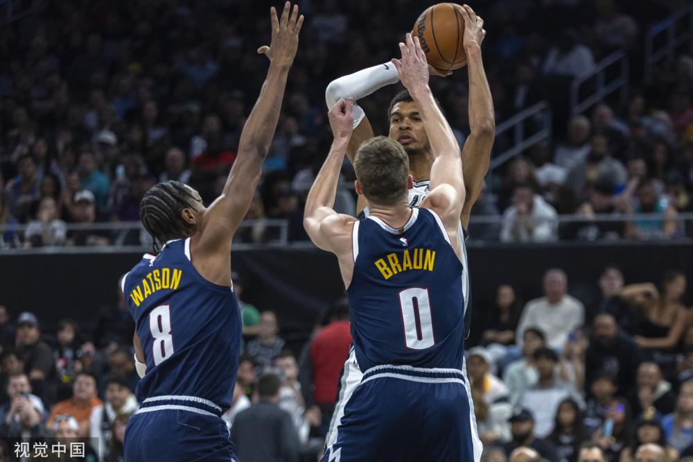 在斯诺克运 在斯诺克运